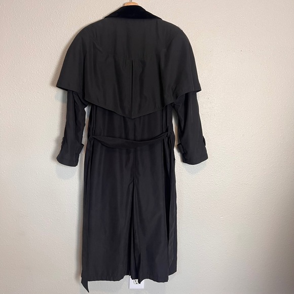 Black Long Trench Coat with Removable Wool Liner & Velvet Collar - Picture 4 of 12